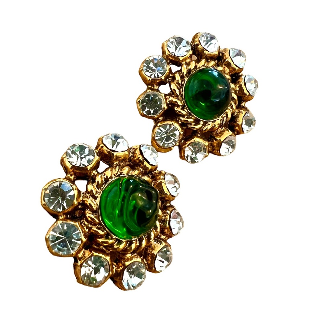 Vintage Chanel 1970s/80s Green Gripoix Glass and Crystals Clip On Earrings